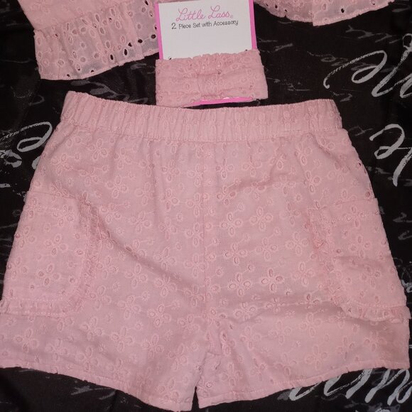 Little Lass 2 Pc Eyelet Fabric Cotton/Polyester Open Front Top/Shorts/Headband 5 - Picture 3 of 4